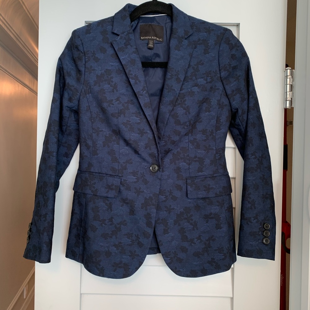 Banana Republic blazer size 00